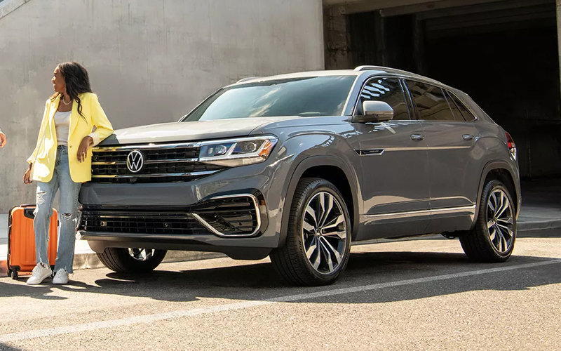 Experience Luxury and Power with the 2023 Atlas Cross Sport in Calgary