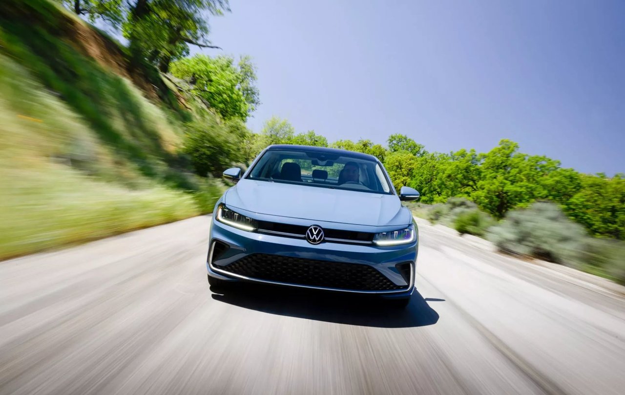 Jetta Trendline 2025 : Plus qu'une Voiture, une Expérience