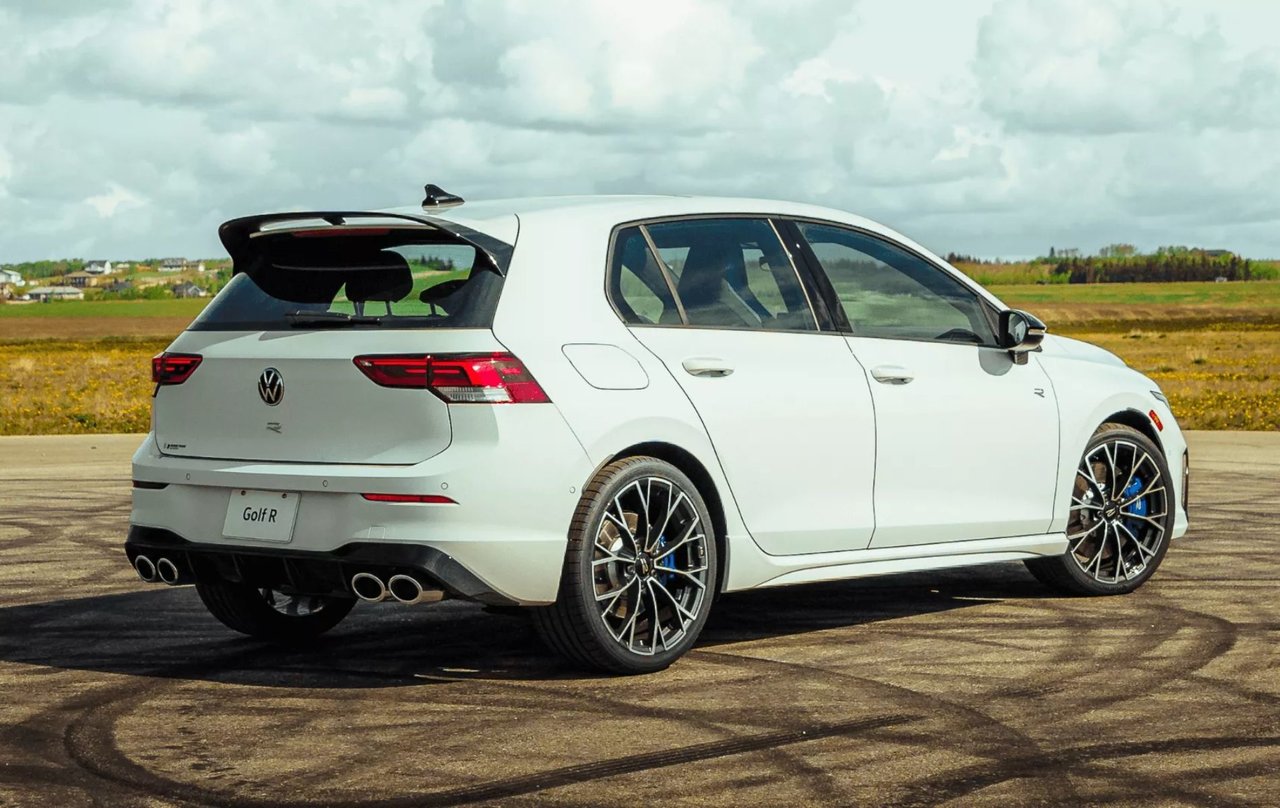 Montez à bord du Volkswagen Golf R 2026