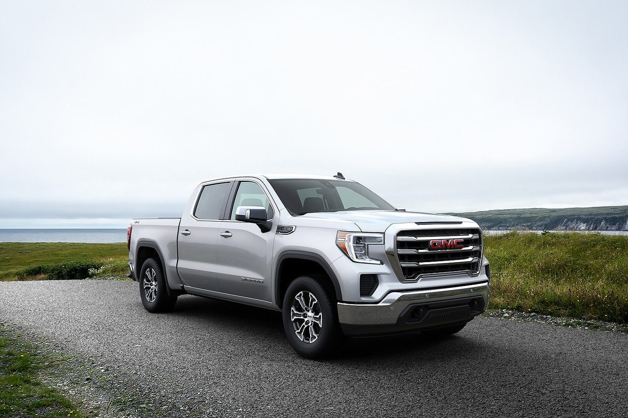 GMC Sierra 2021 vs Ford F 150 2021 : pour la différence