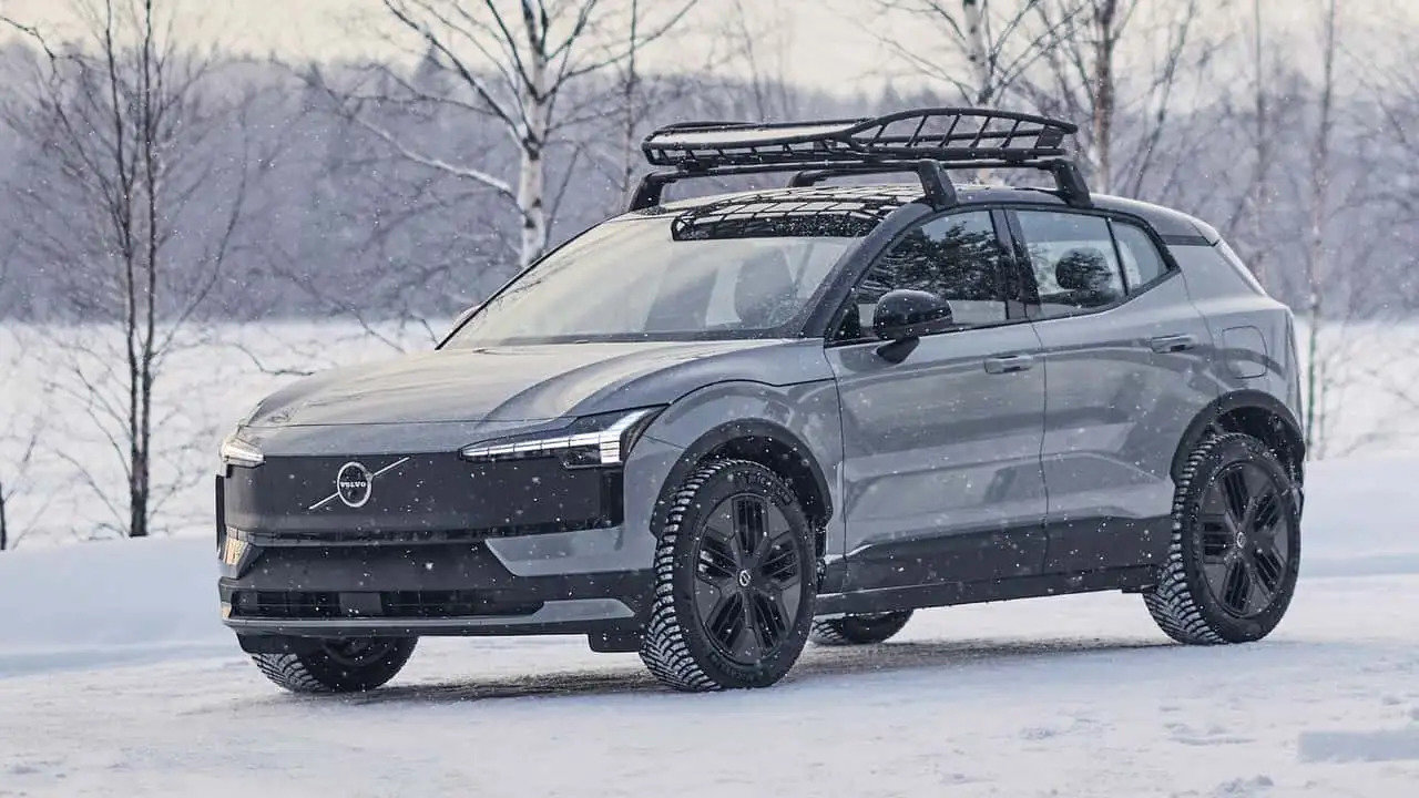 Le Volvo EX30 Cross Country, petit format, grand esprit d’aventure