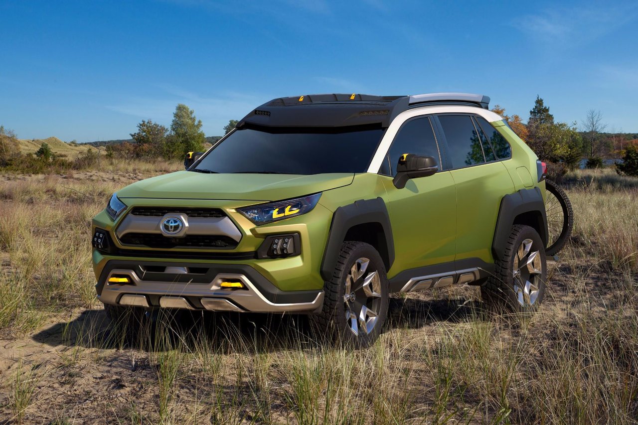 Toyota Unveils All-New Ft-AC Concept at the Los Angeles Auto Show