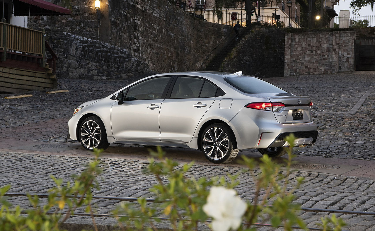 The advantages of buying a used Toyota Corolla