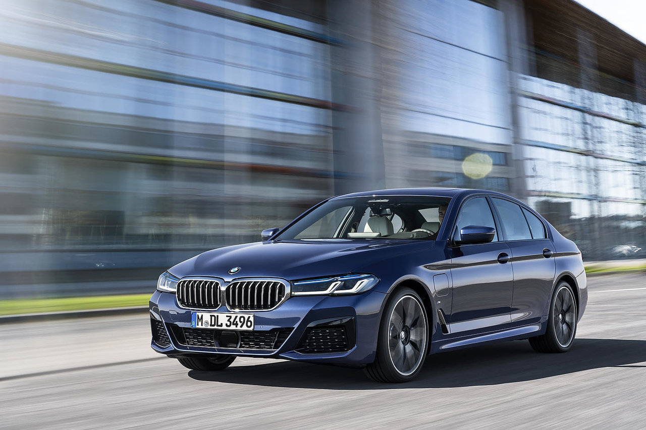 La BMW Série 5 2021 s’est refait une beauté, mais la refonte va plus loin