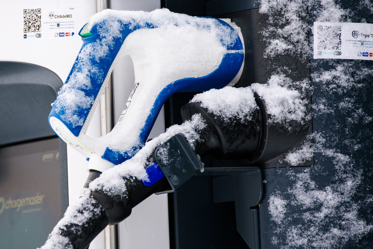 Qu'est-ce que ça fait de conduire un véhicule électrique en hiver ?