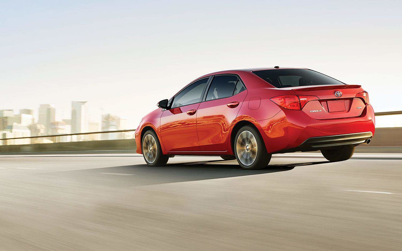 Honda Civic 2018 vs Toyota Corolla 2018 à Longueuil
