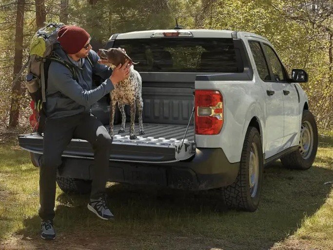 Ford Maverick FLEXBED® System: Smart Utility for Everyday Work