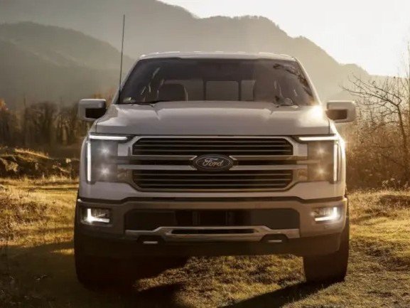 Work Smarter From the Back: Ford F-150’s Pro Access Tailgate