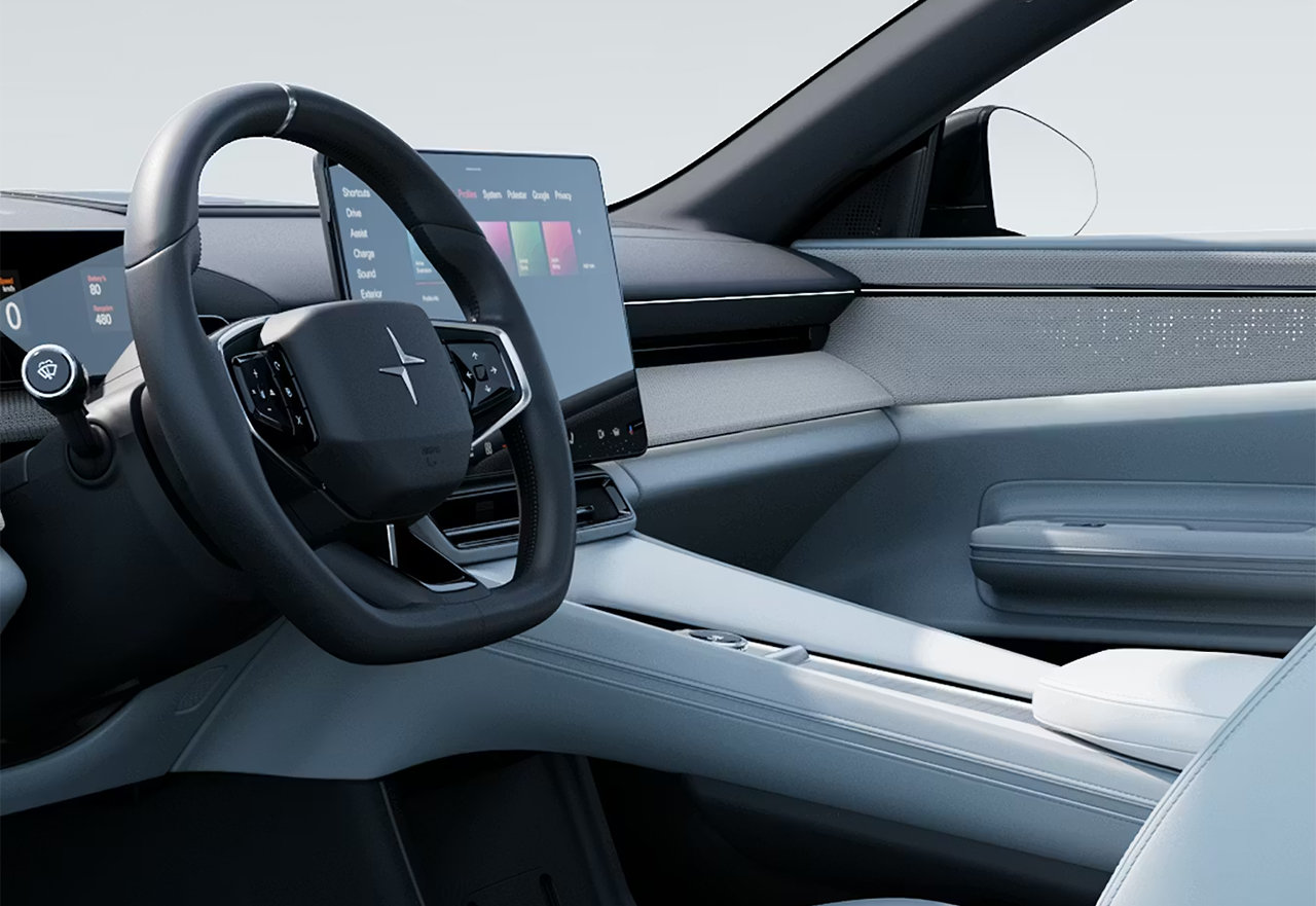 Polestar 4 Infotainment: Google Built-In, CarPlay, and Connected Driving