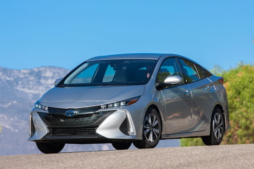 Honda Clarity hybride 2018 vs Toyota Prius Prime 2018 à Longueuil