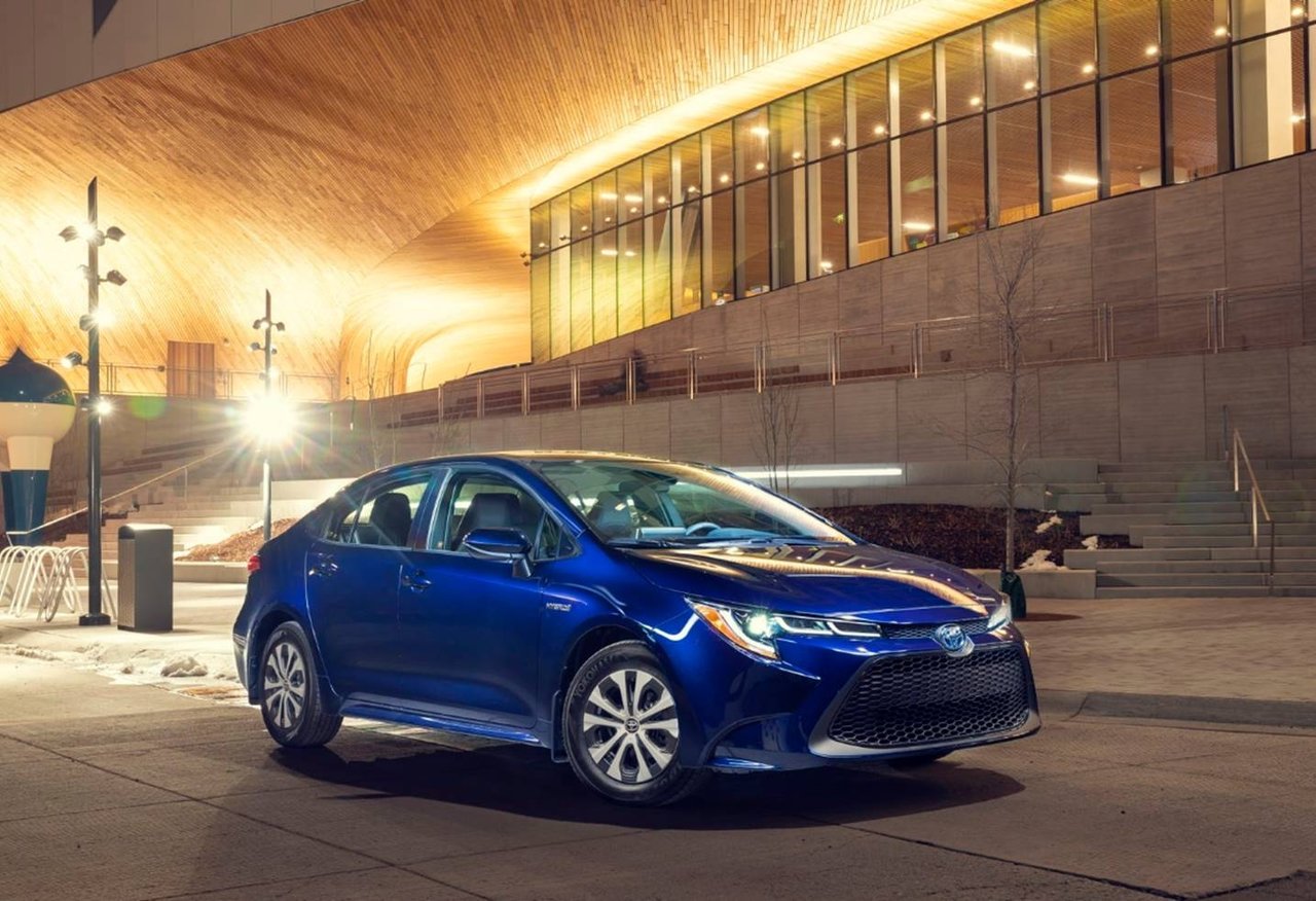 Toyota Corolla hybride 2021 : Prix et Fiche Technique