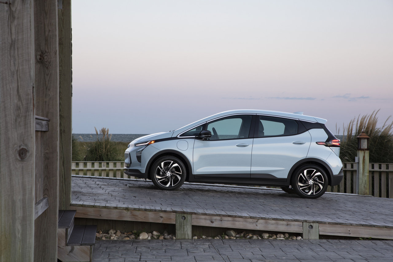 Chevrolet Bolt EV 2022 vs Hyundai Kona EV 2022 : des arguments de taille