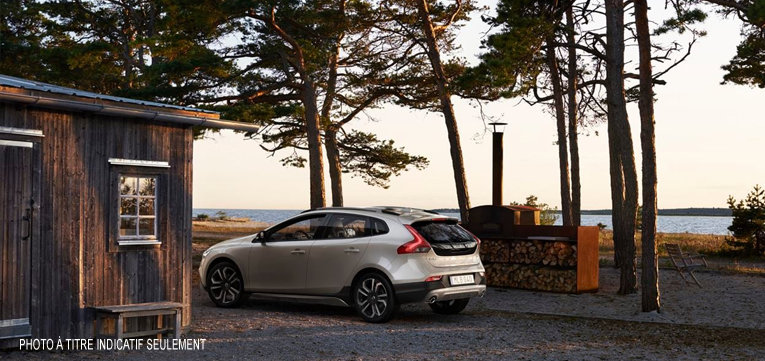 VOLVO V40 CROSS COUNTRY