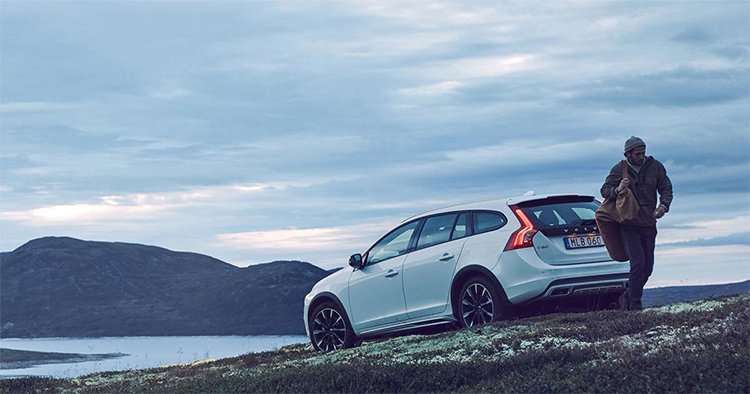 VOLVO V60 CROSS COUNTRY