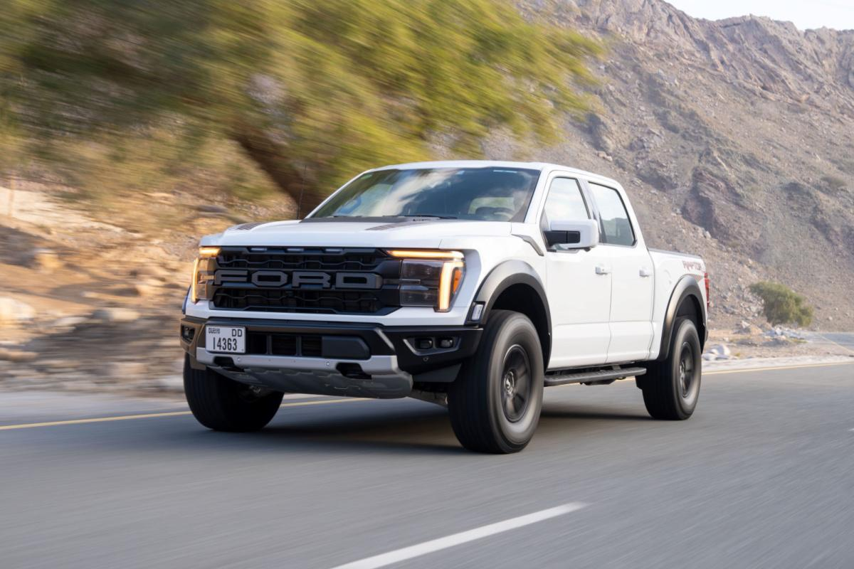 Police Raptor R Ford F-150 Raptor R 2025: Long Live America! | Kelly Ford