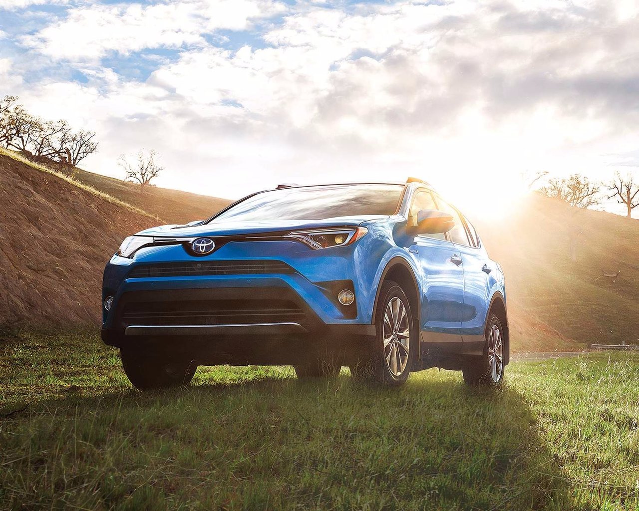 2017 Toyota RAV4: the Most Popular SUV Gets Even Better