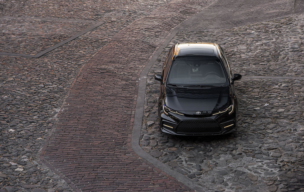 2021 Toyota Corolla vs 2021 Hyundai Elantra : Safety and efficiency shine in the Corolla