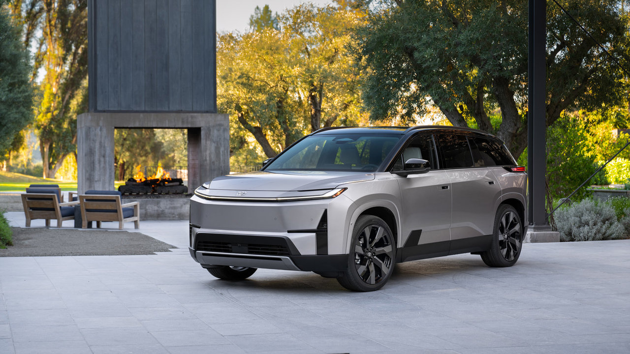 Introducing the All-Electric 2027 Toyota Highlander with 511-km Range