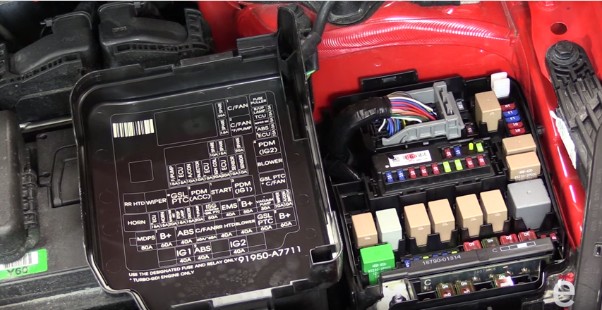 Replace your fuse yourself: It's easy!