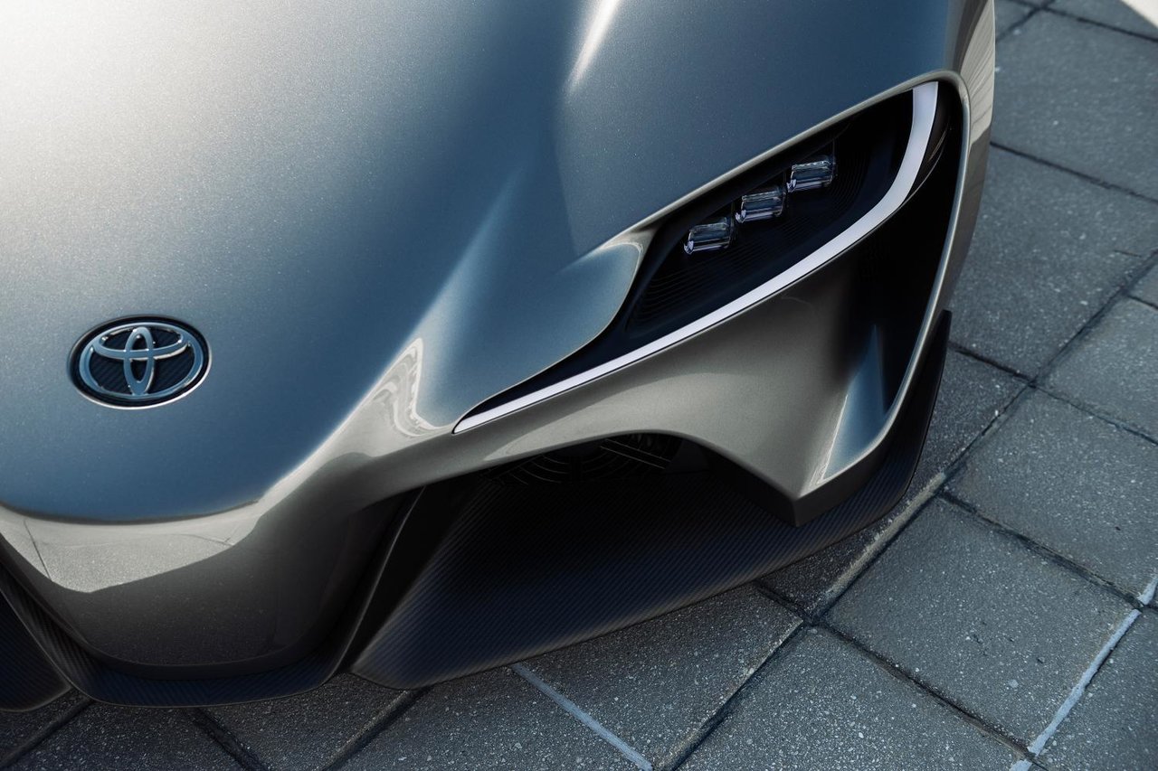 Toyota mise sur les voitures « anges gardiens » avant la voiture autonome!