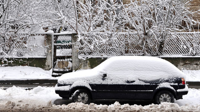 Doit-on brancher sa voiture en hiver?