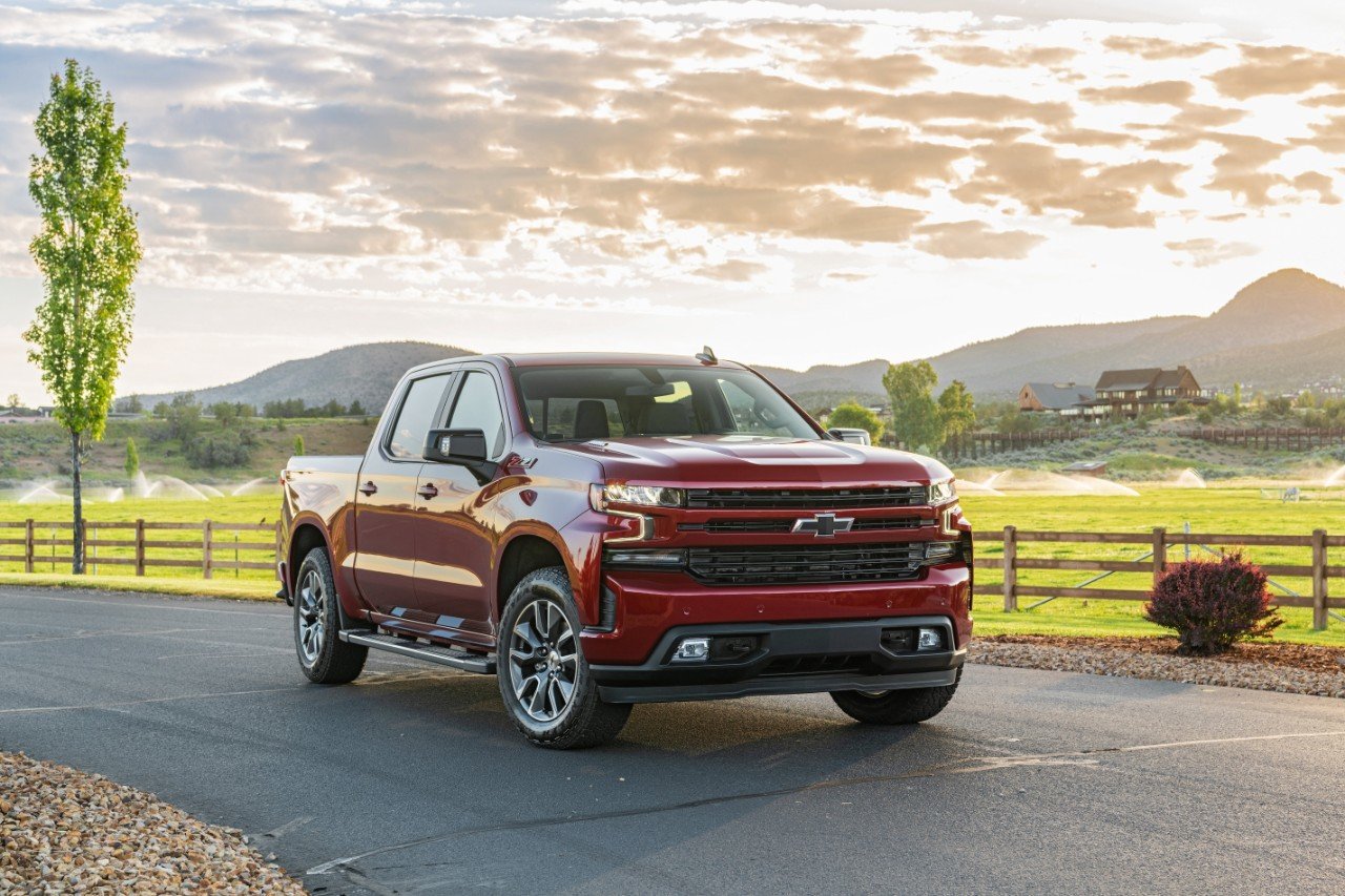 Le moteur Duramax de 3,0 L du Chevrolet Silverado 2020 offre une consommation estimée de 7,2 L/100 km sur l'autoroute