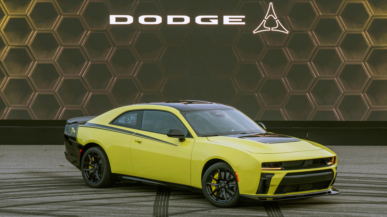 Dodge Expands the 2027 Charger Lineup With the Super Bee Launch Edition