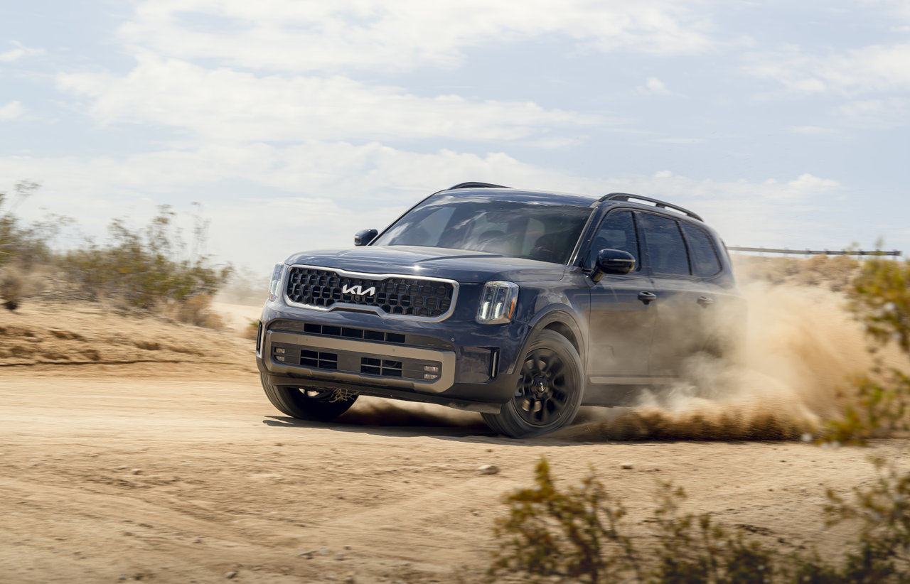 The Premium Midsize Three-Row 2024 Kia Telluride SUV