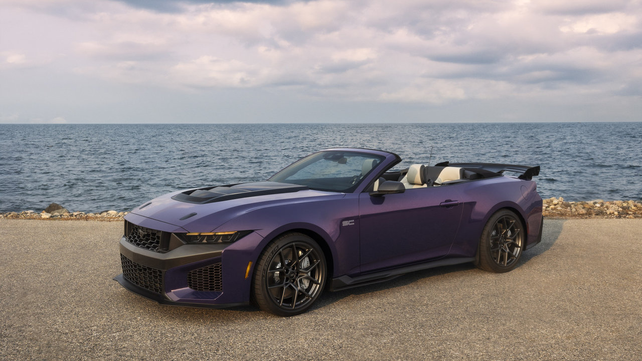 Ford Racing Officially Reveals the New Mustang Dark Horse SC Convertible