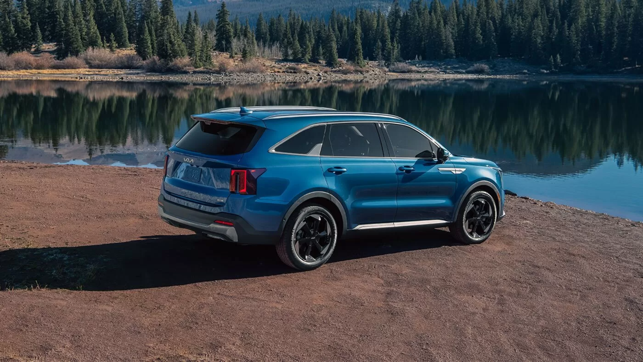 Adventure Redefined: 2025 Kia Sorento Hybrid and PHEV