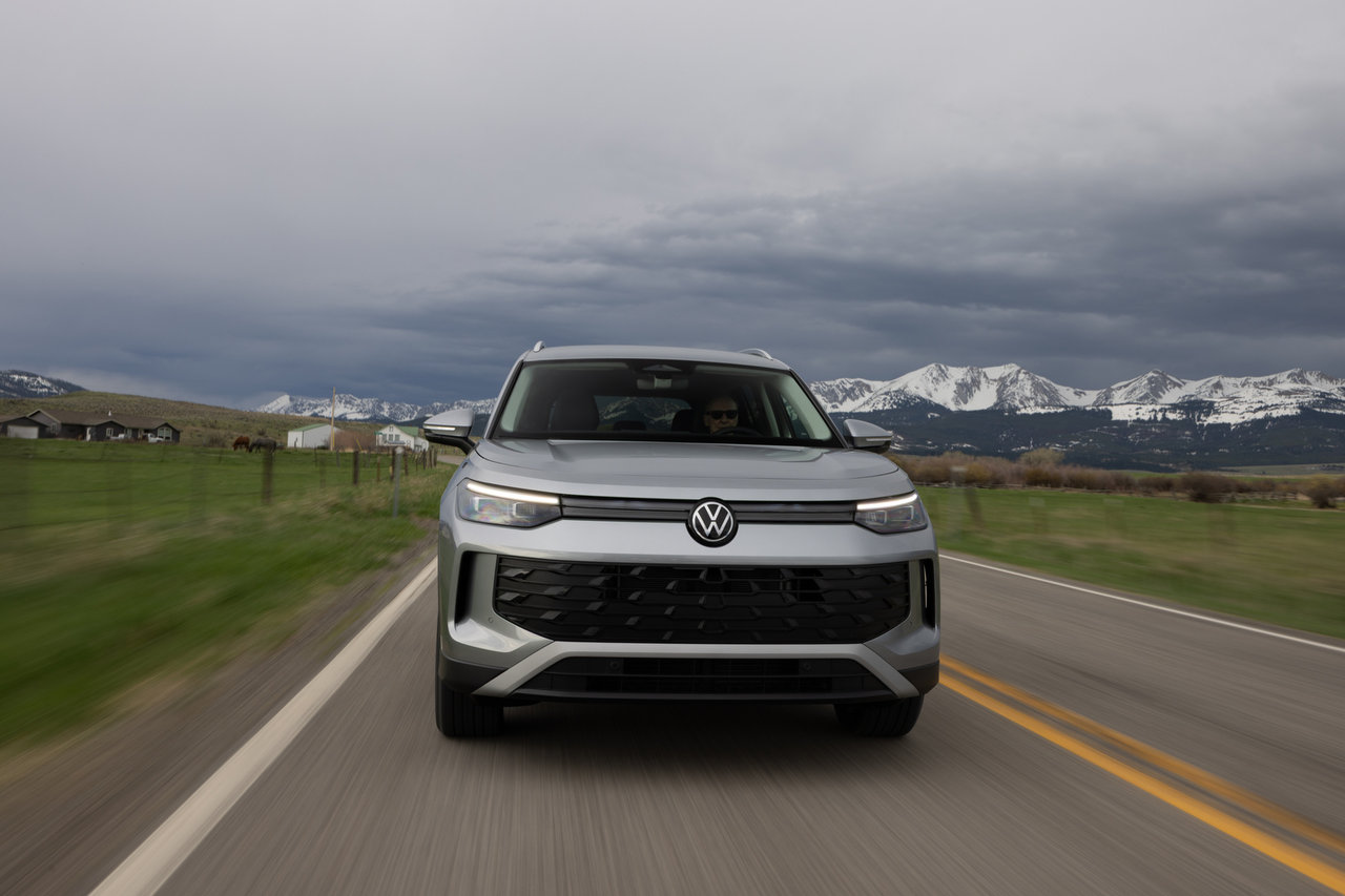 2025 Volkswagen Atlas vs Tiguan: Complete Medicine Hat Buyer's Guide