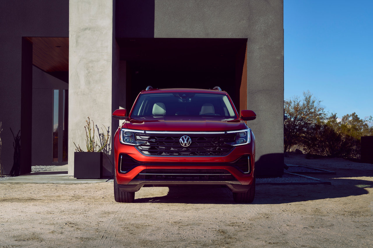 Unveiling the 2024 Volkswagen Atlas: A Family-Friendly SUV with a New 2.0L Engine