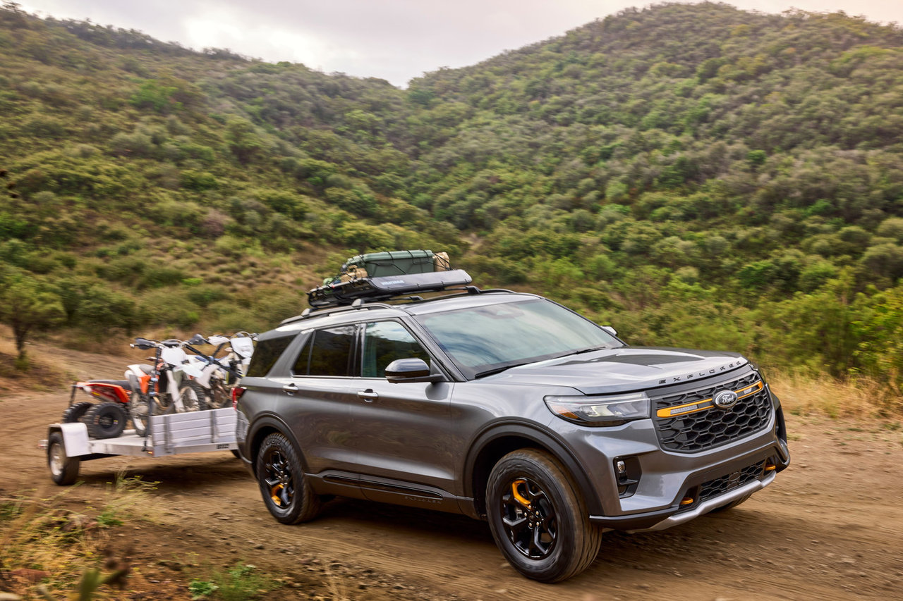 How Ford Tremor Models Dominate Winter Driving Conditions