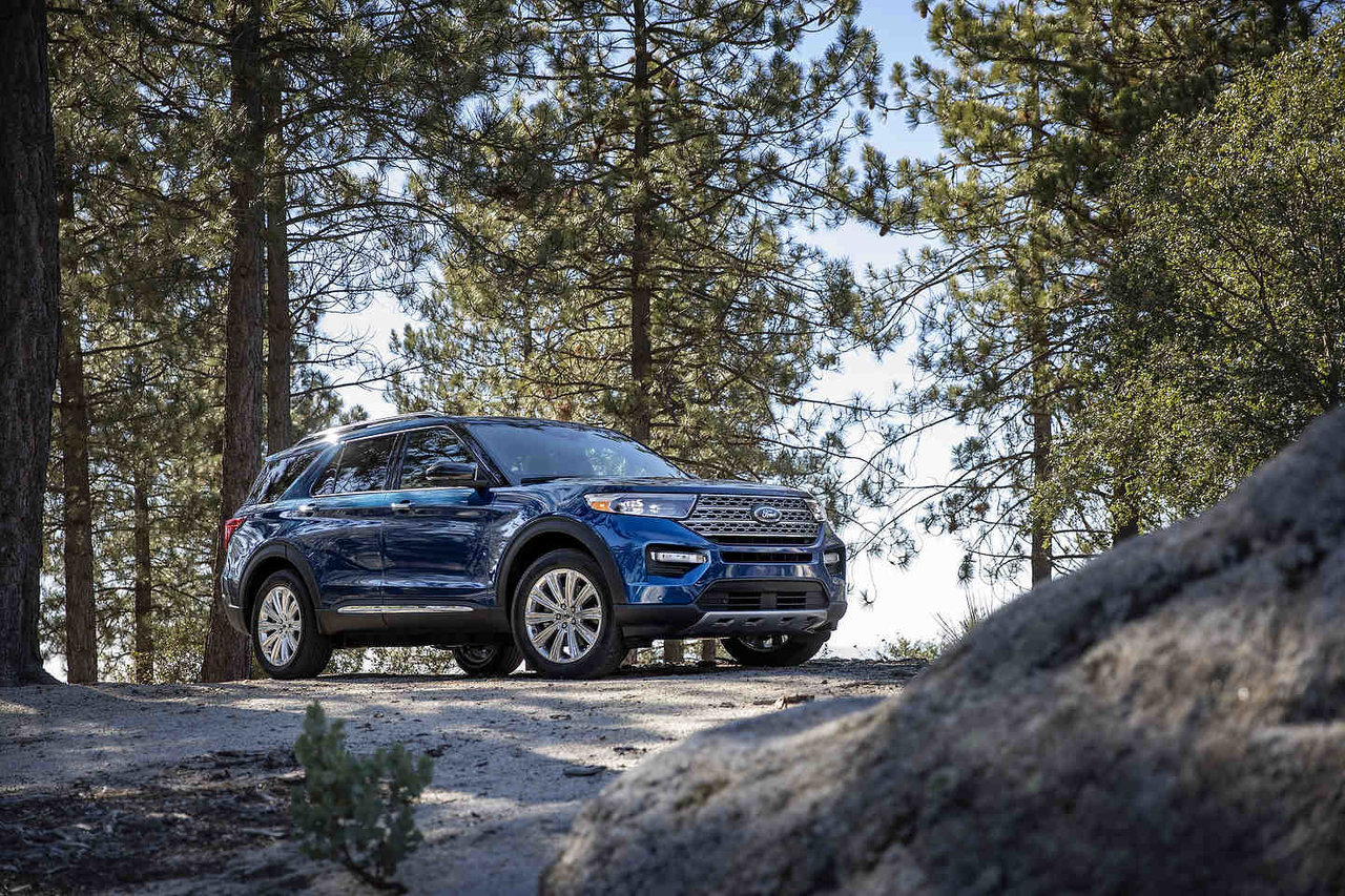 2020 Ford Explorer vs 2020 Honda Pilot