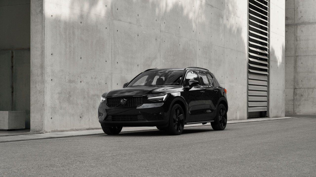 What the 2026 Volvo XC40 Black Edition Adds to Volvo's Most Popular Compact SUV