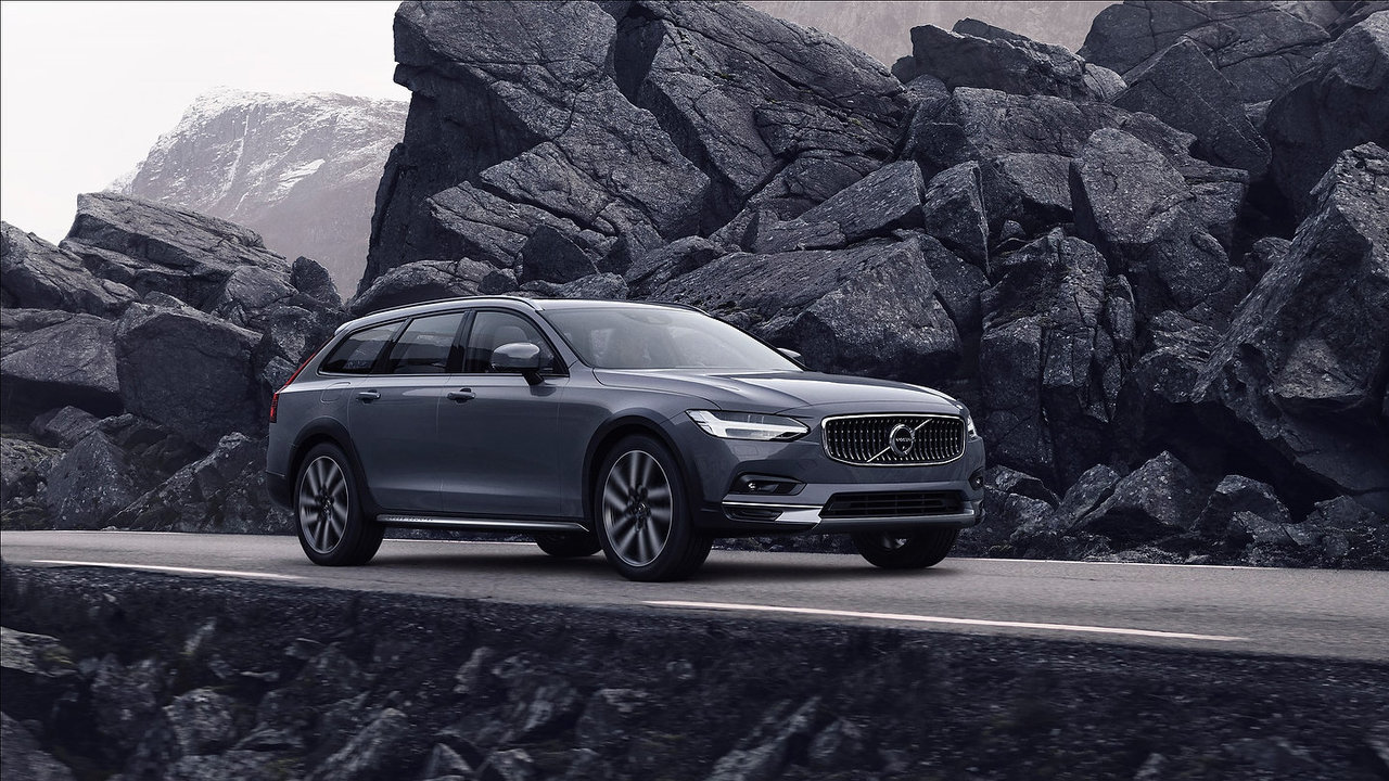 Volvo sales reach new records despite challenging environment