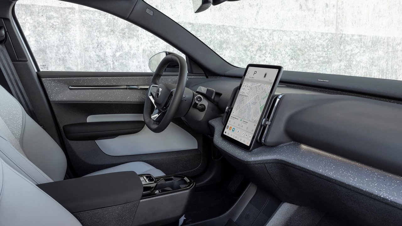 How Google Gemini Will Change the Way Hamilton Drivers Talk to Their Volvo