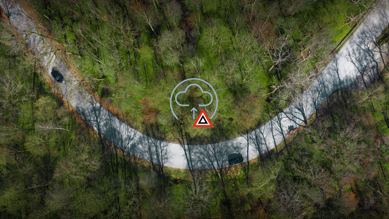 How the Volvo EX60 Can Warn You About Potential Dangers on the Road
