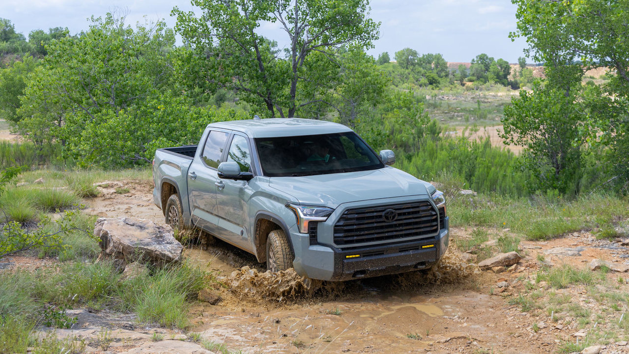 2026 Toyota Tundra: Which Cab Fits Your Crew and Towing Needs?