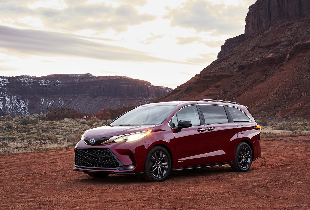 Toyota presents the new 2021 Toyota Sienna and 2021 Toyota Venza
