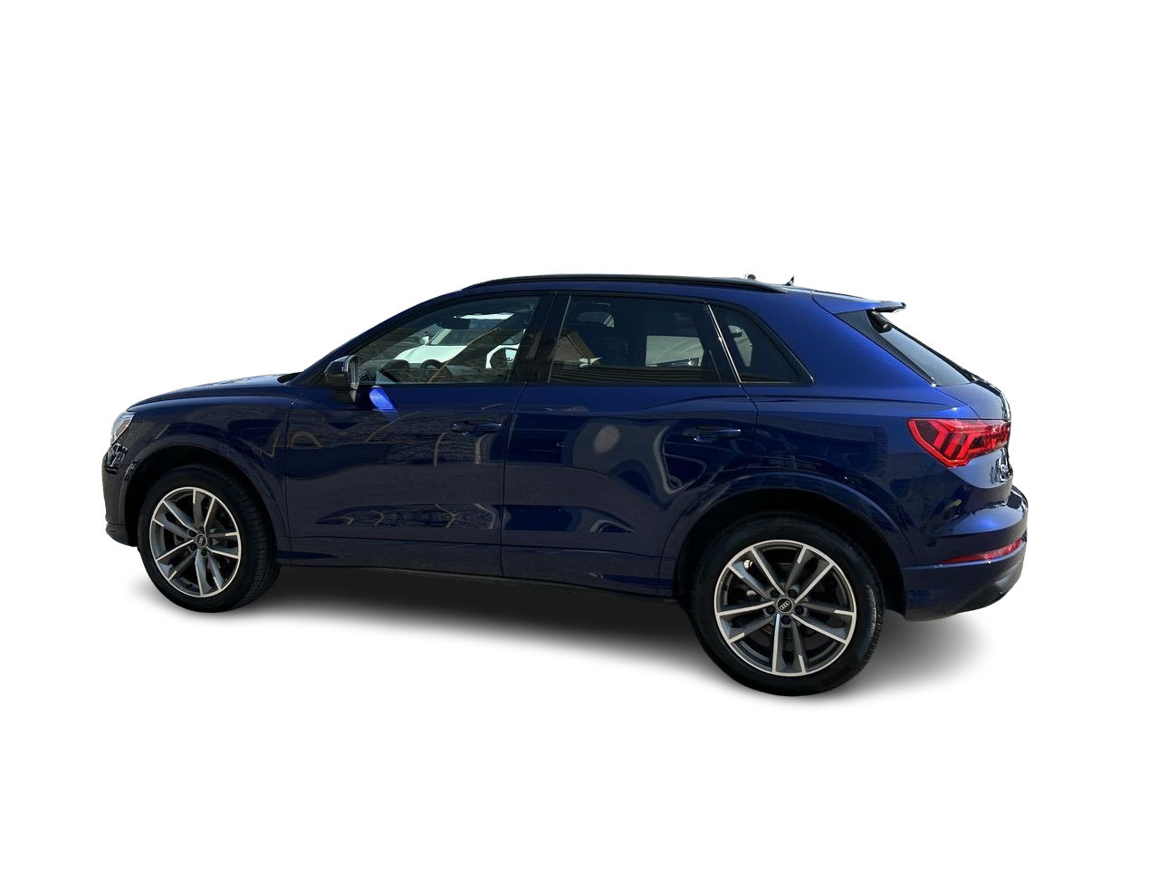 Used 2022 Navarra Blue Met Audi KOMFORT image 6