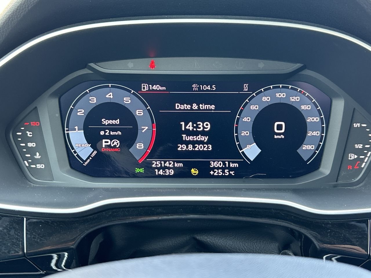 Used 2022 Navarra Blue Met Audi KOMFORT image 23