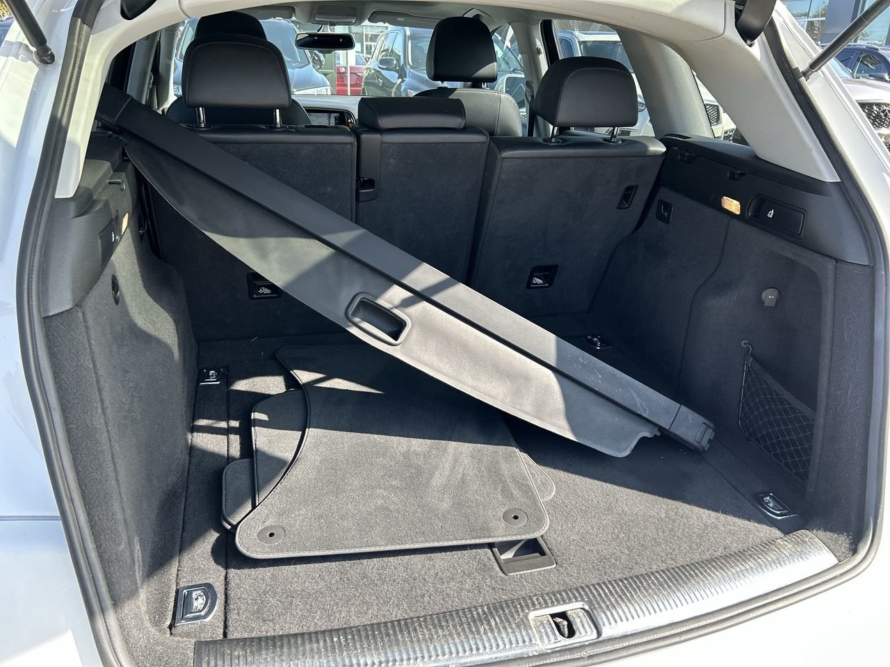 Used 2016 White Audi PROGRESSIV image 31