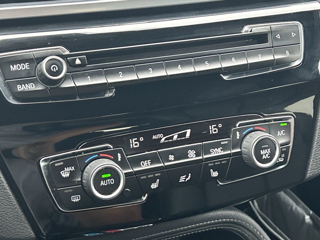 Used 2018 silver BMW XDrive 28i image 26