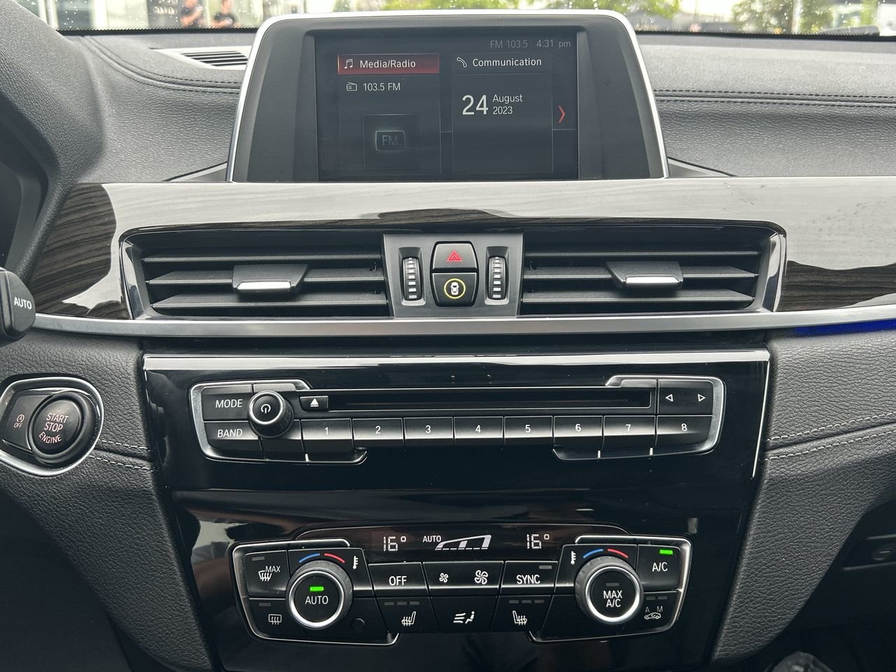 Used 2018 silver BMW XDrive 28i image 28