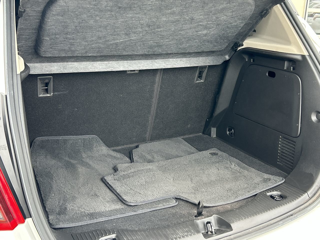 Used 2019 Summit White Buick PREFERRED image 29