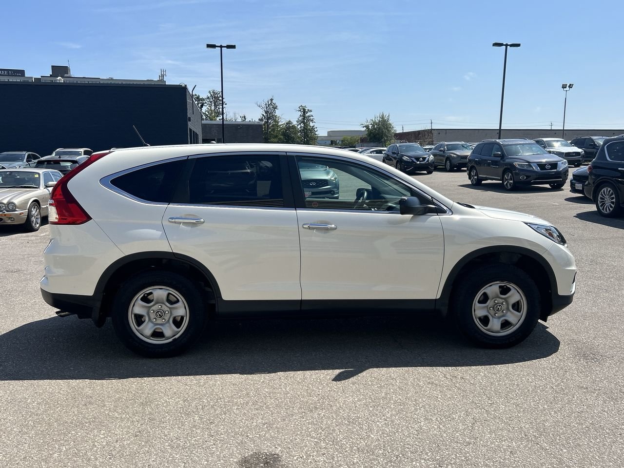 Used 2016 Aspen White Pearl Honda LX image 12