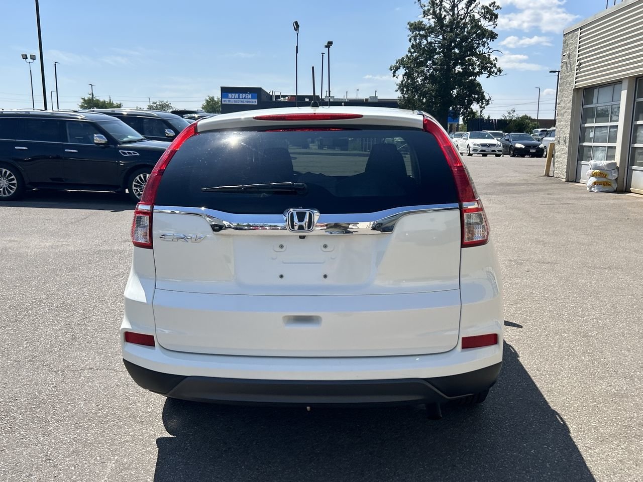 Used 2016 Aspen White Pearl Honda LX image 9