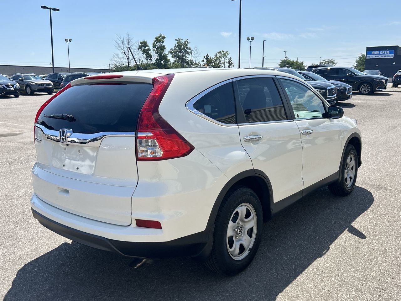 Used 2016 Aspen White Pearl Honda LX image 10