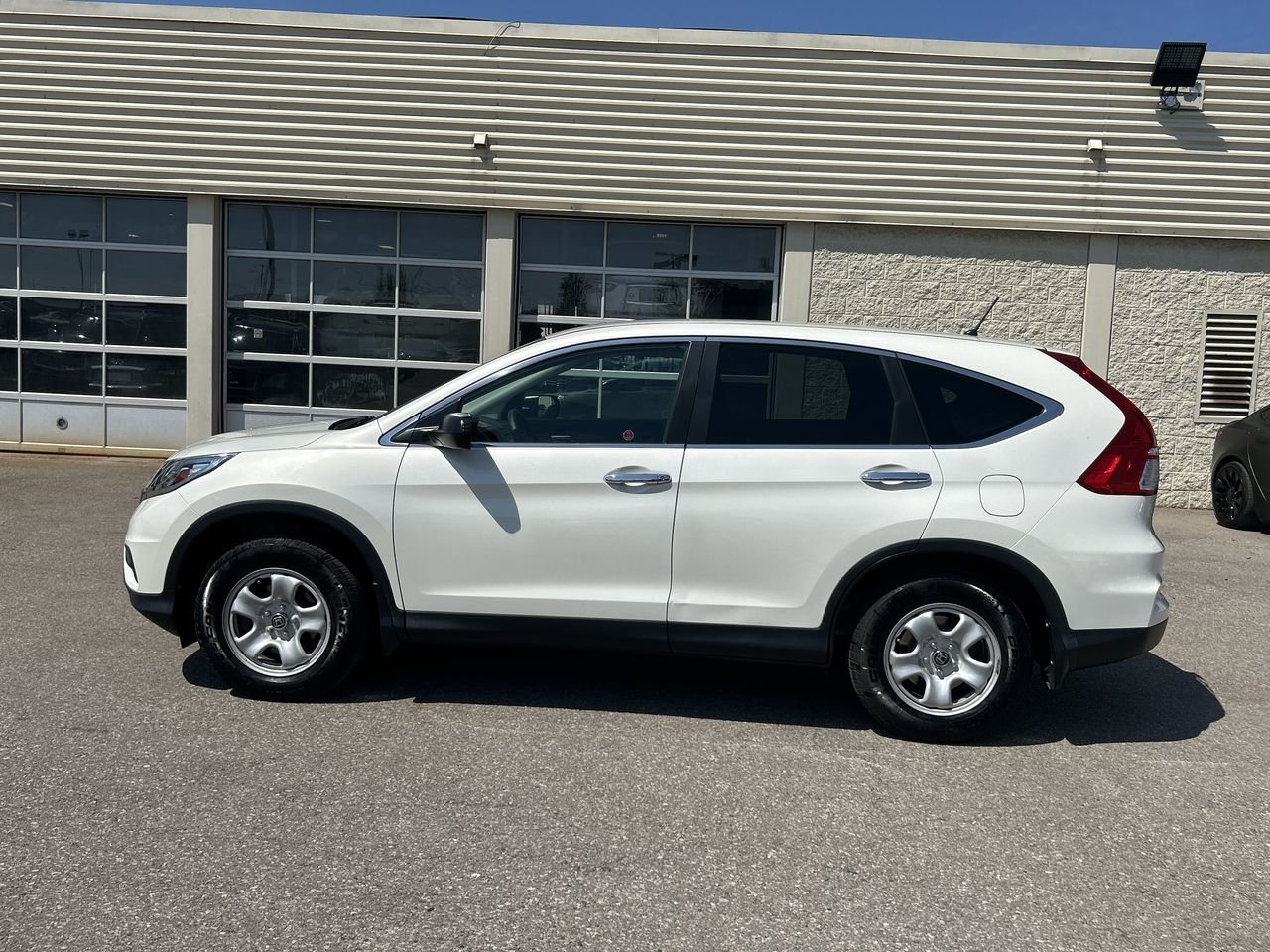 Used 2016 Aspen White Pearl Honda LX image 5
